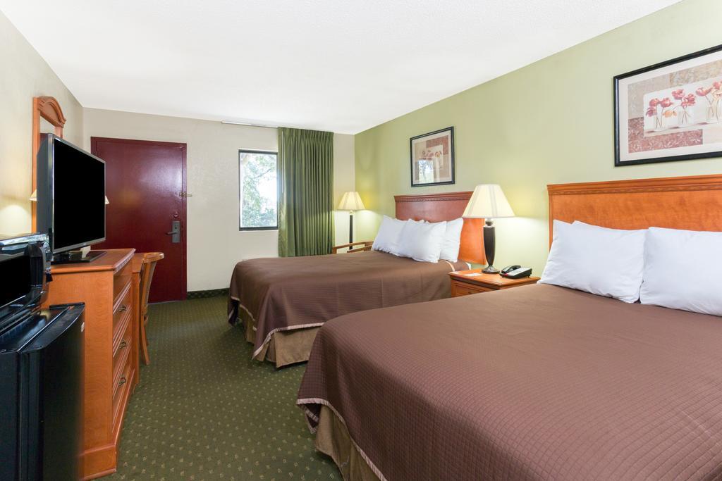 Howard Johnson By Wyndham Tallahassee Eksteriør bilde